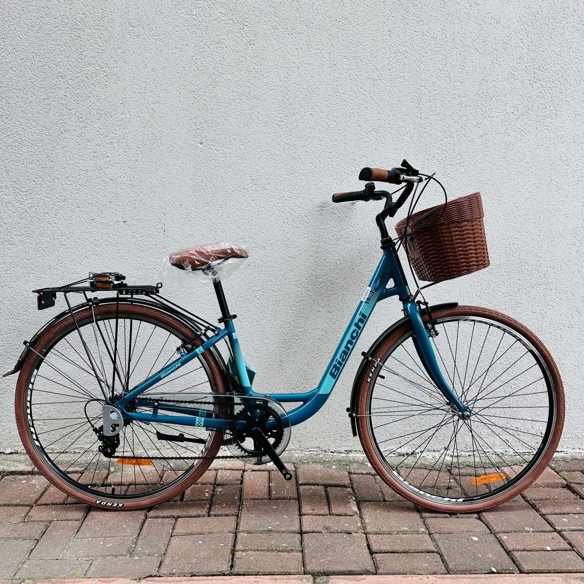 Bianchi C281 28 Jant 7 Vites Şehir Bisikleti Aqua - Celeste 38CM