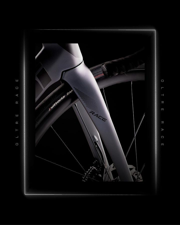 Bianchi OLTRE RACE 105 di2 12Sp HD Karbon Yol Bisikleti Mat Grafit 53CM