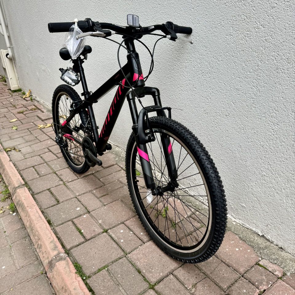 ÜMİT Motion 26 Jant 21V Alloy Dağ Bisikleti Siyah - Pembe