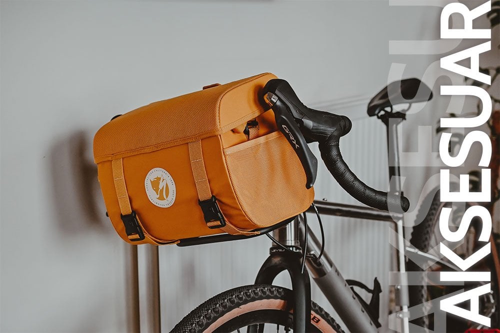 Yüzlerce bisiklet aksesuarı UZAK Bisiklet Cafe'de!